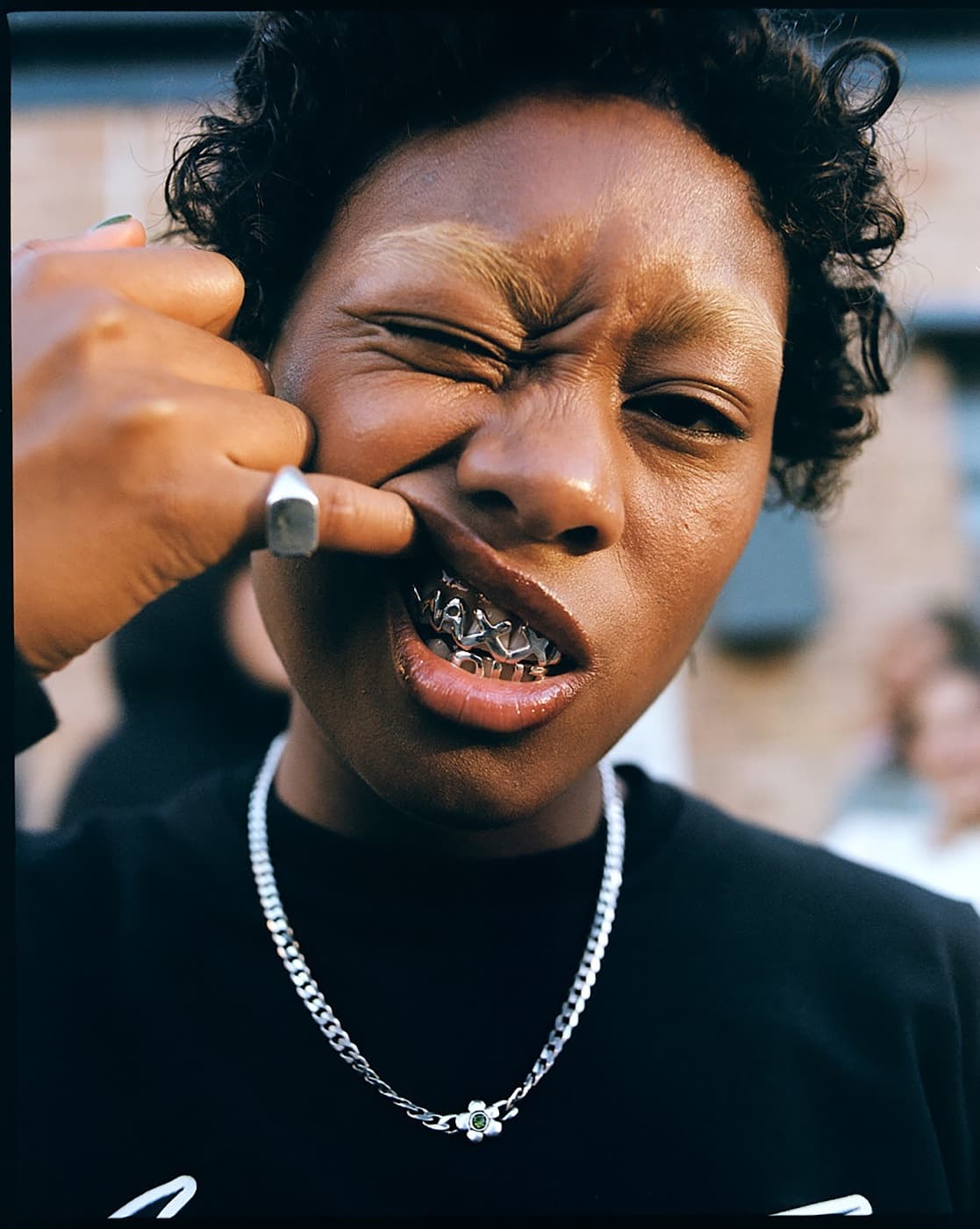 Chloe Davies - Image 3